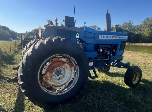 Image of Ford 6700 equipment image 4