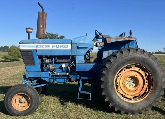 Image of Ford 6700 equipment image 2