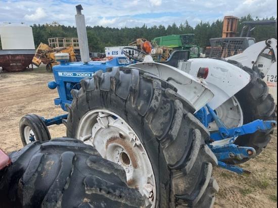 Image of Ford 7000 equipment image 3