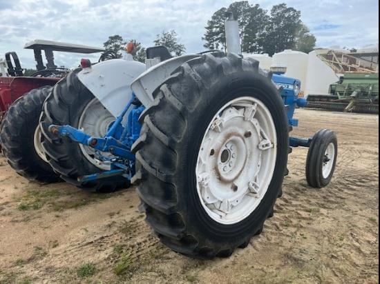 Image of Ford 7000 equipment image 2