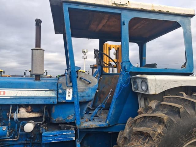 Image of Ford 7000 equipment image 2