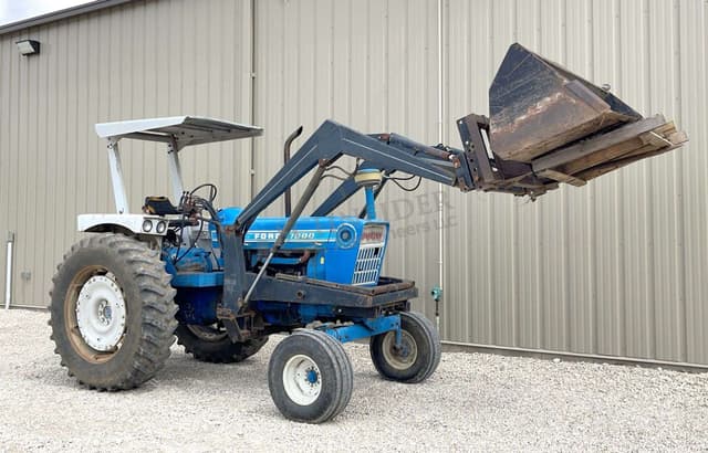 Image of Ford 7000 equipment image 2
