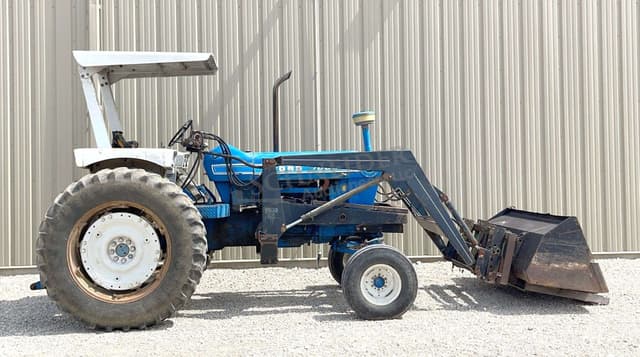 Image of Ford 7000 equipment image 3