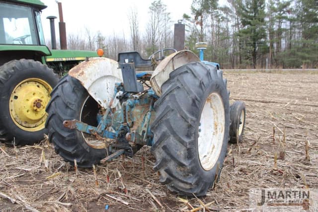 Image of Ford 7000 equipment image 2