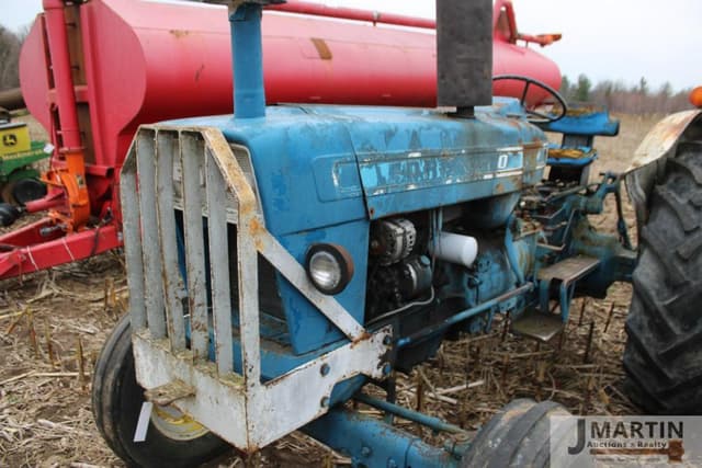 Image of Ford 7000 equipment image 4