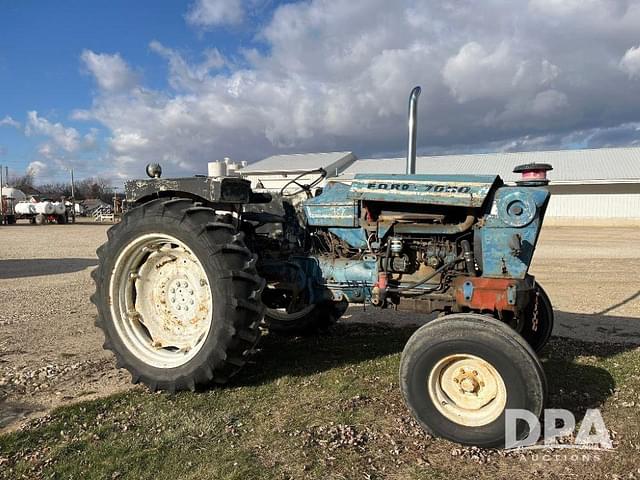 Image of Ford 7000 equipment image 1