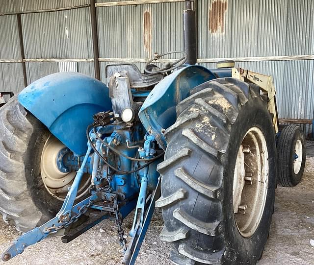 Image of Ford 7000 equipment image 3