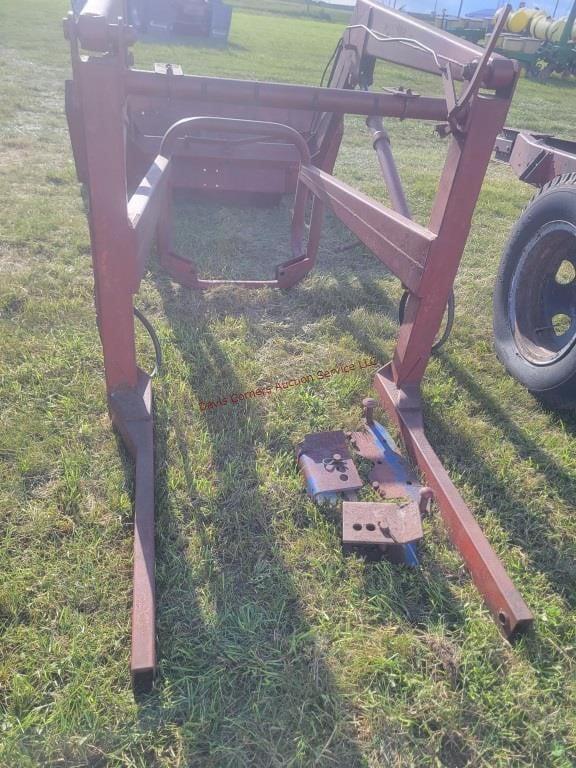 Image of Ford 701 equipment image 4