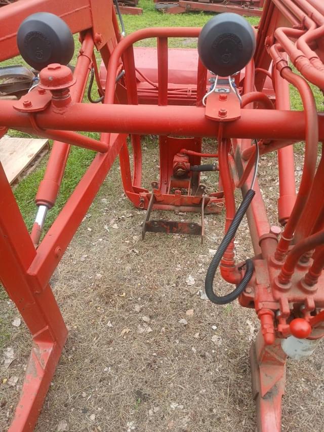 Image of Ford 703 equipment image 4