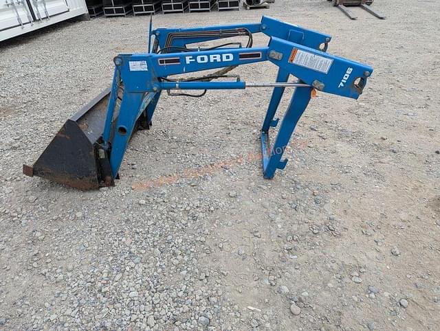 Image of Ford 7106 equipment image 1