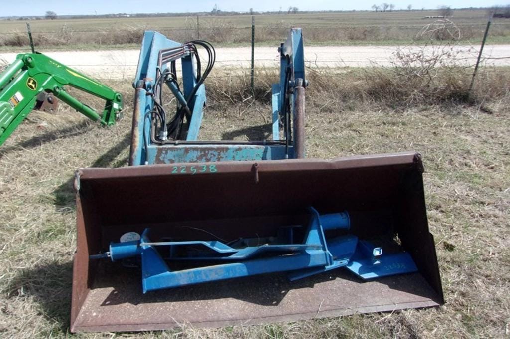 Ford 7210 Equipment Image0