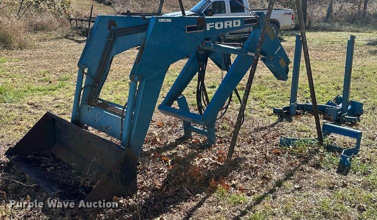 Main image Ford 7410