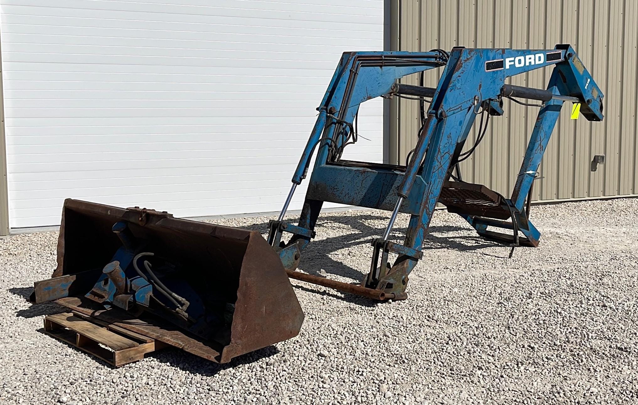 Main image Ford 7412