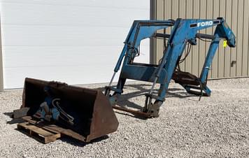 Main image Ford 7412