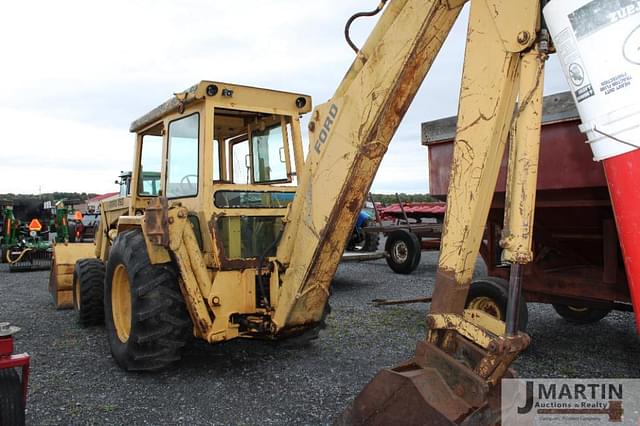 Image of Ford 750  equipment image 3