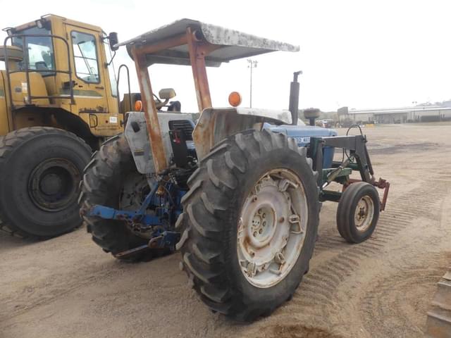 Image of Ford 7600 equipment image 2