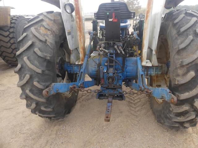 Image of Ford 7600 equipment image 3