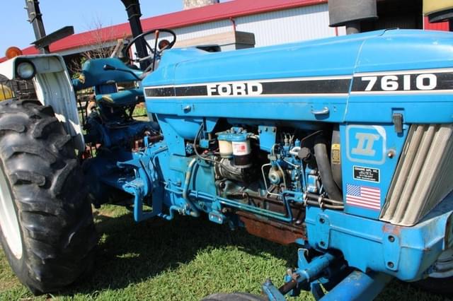 Image of Ford 7610 equipment image 4