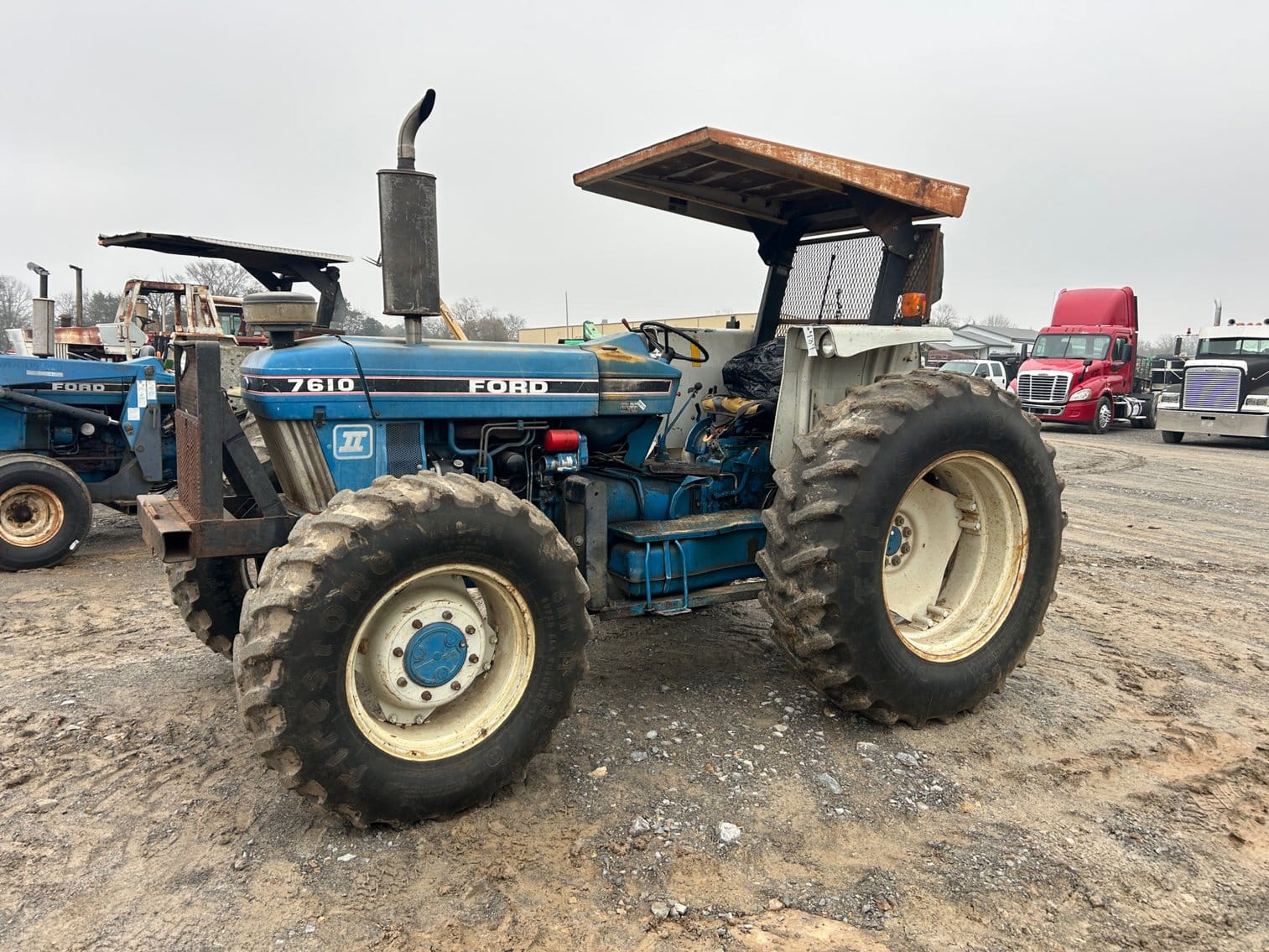 Ford 7610 Equipment Image0