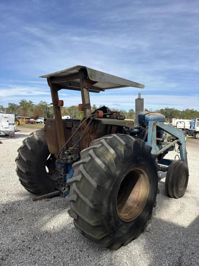 Image of Ford 7610 equipment image 3