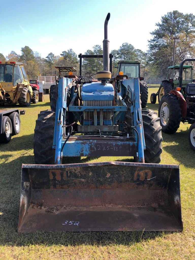 Main image Ford 7610