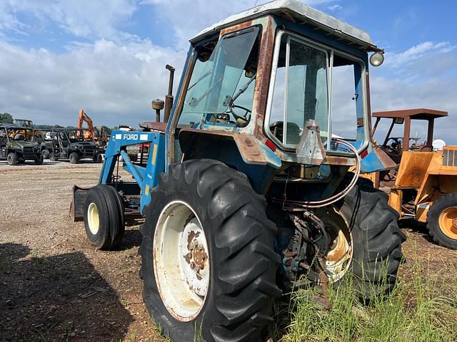 Image of Ford 7700 equipment image 2