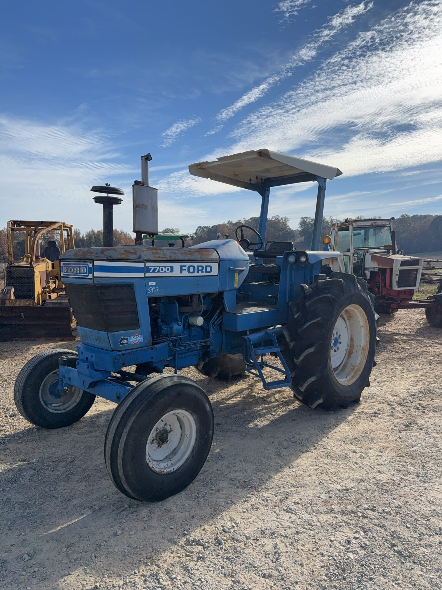 Ford 7700 Equipment Image0