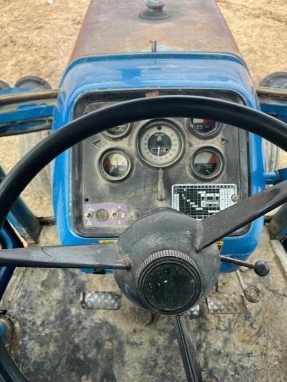 Image of Ford 7700 equipment image 3