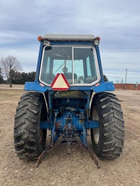 Image of Ford 7700 equipment image 4