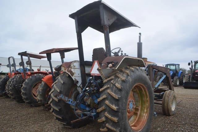 Image of Ford 7710 equipment image 2