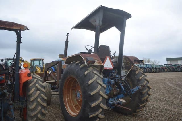 Image of Ford 7710 equipment image 1