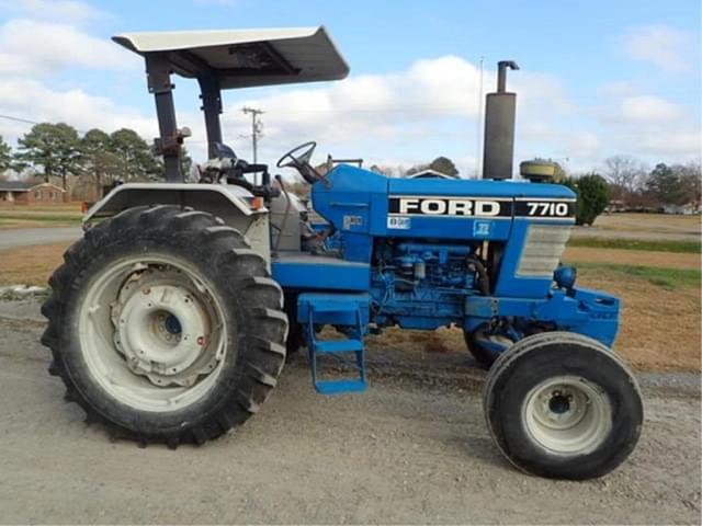 Image of Ford 7710 equipment image 1