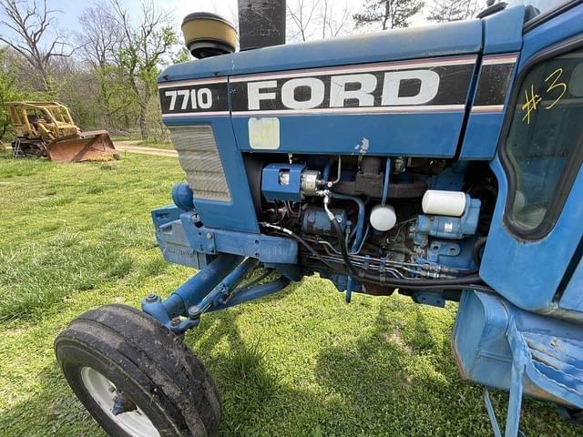 Image of Ford 7710 equipment image 1
