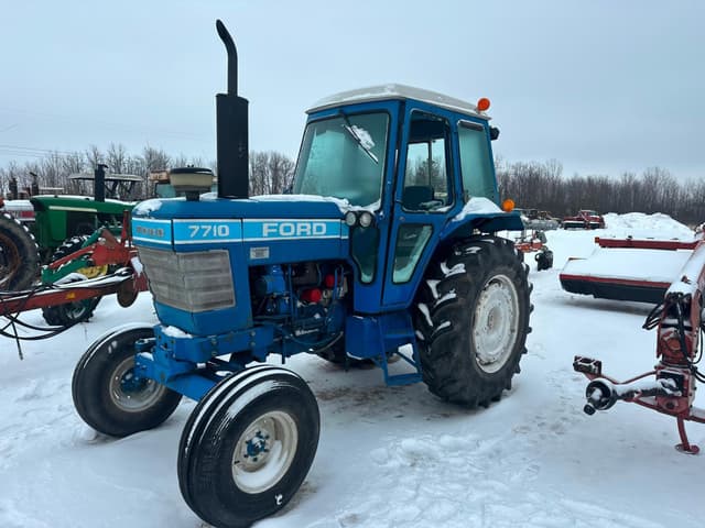 Image of Ford 7710 equipment image 1