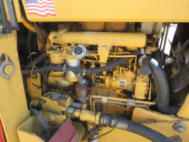 Image of Ford 7710 equipment image 4