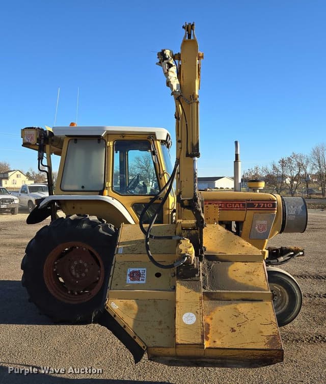 Image of Ford 7710 equipment image 3