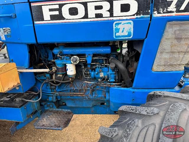Image of Ford 7710 equipment image 3