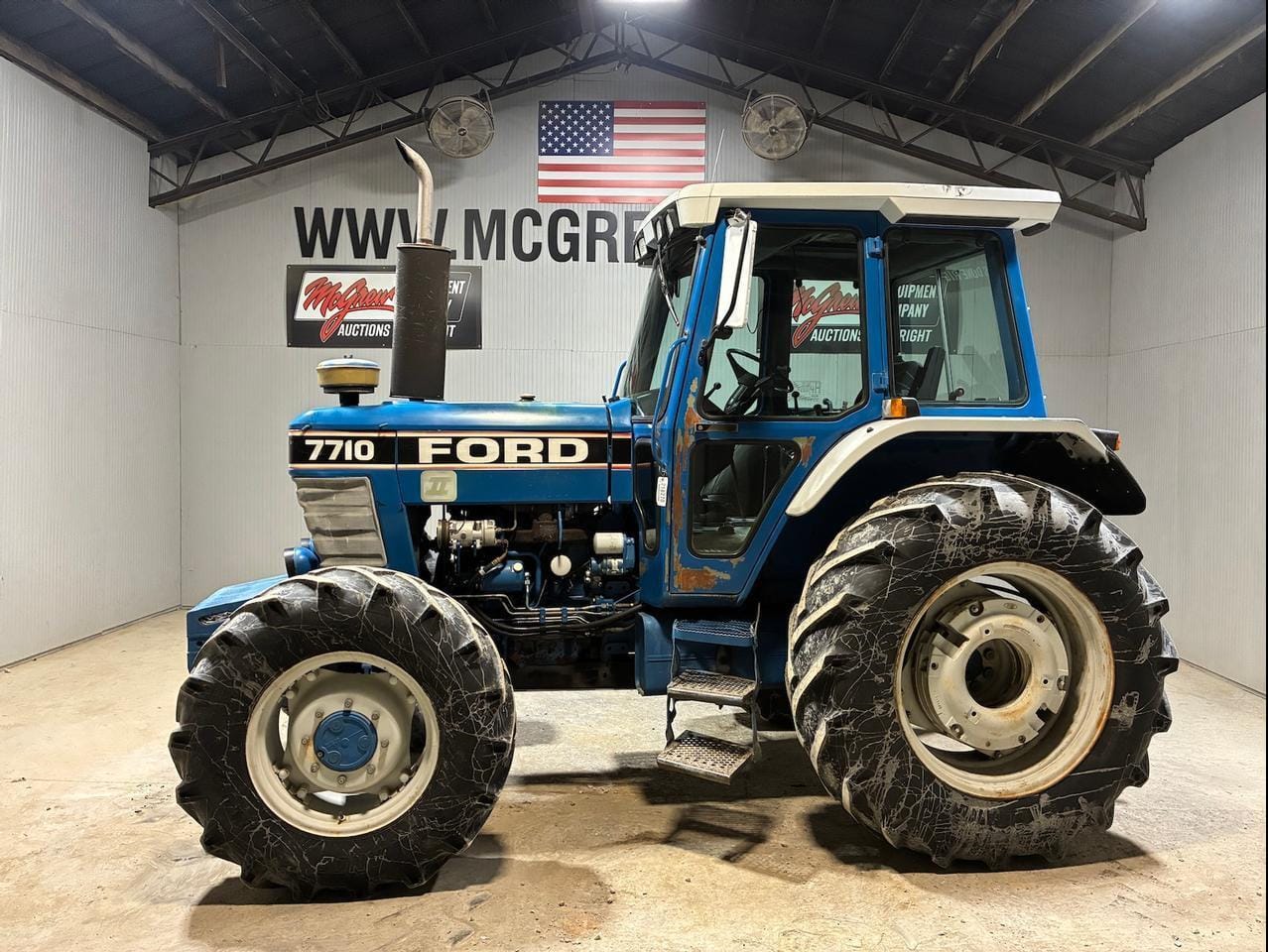 Ford 7710 Equipment Image0