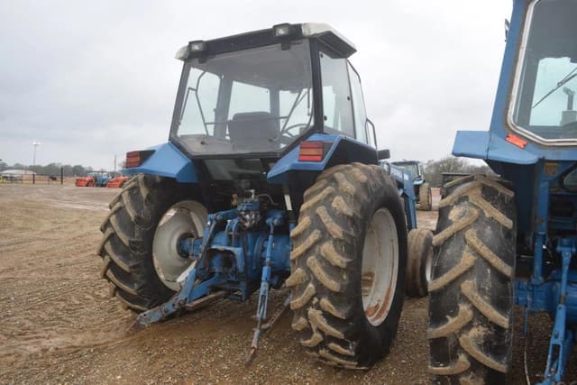 Image of Ford 7740 equipment image 2