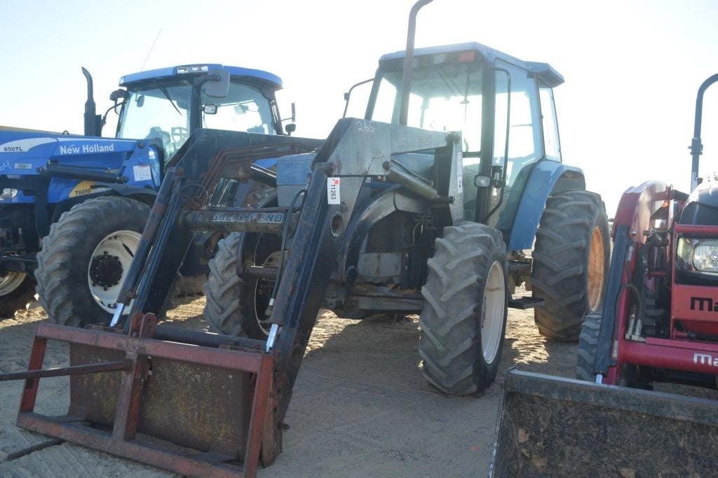 Ford 7740 Equipment Image0