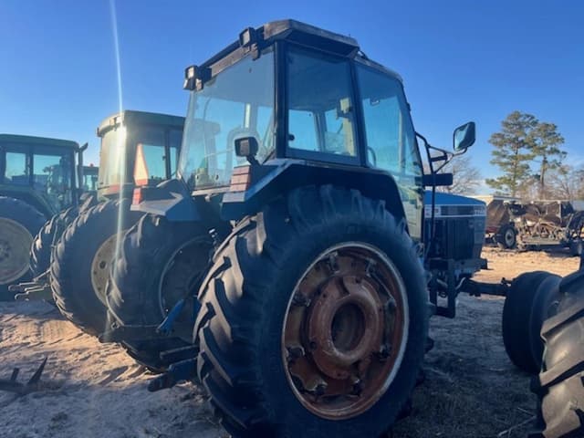 Image of Ford 7740 equipment image 2