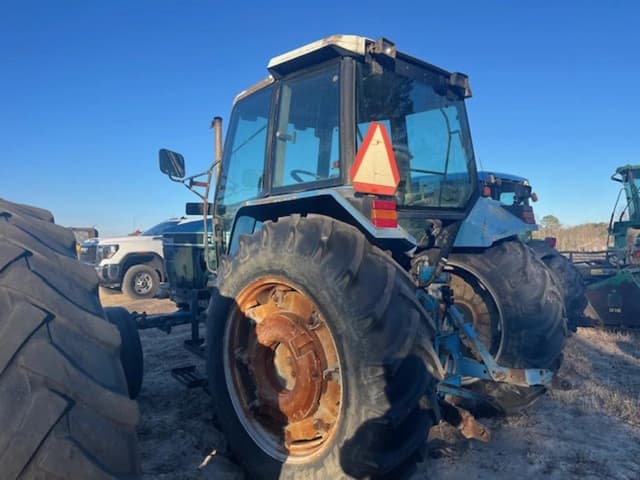 Image of Ford 7740 equipment image 3