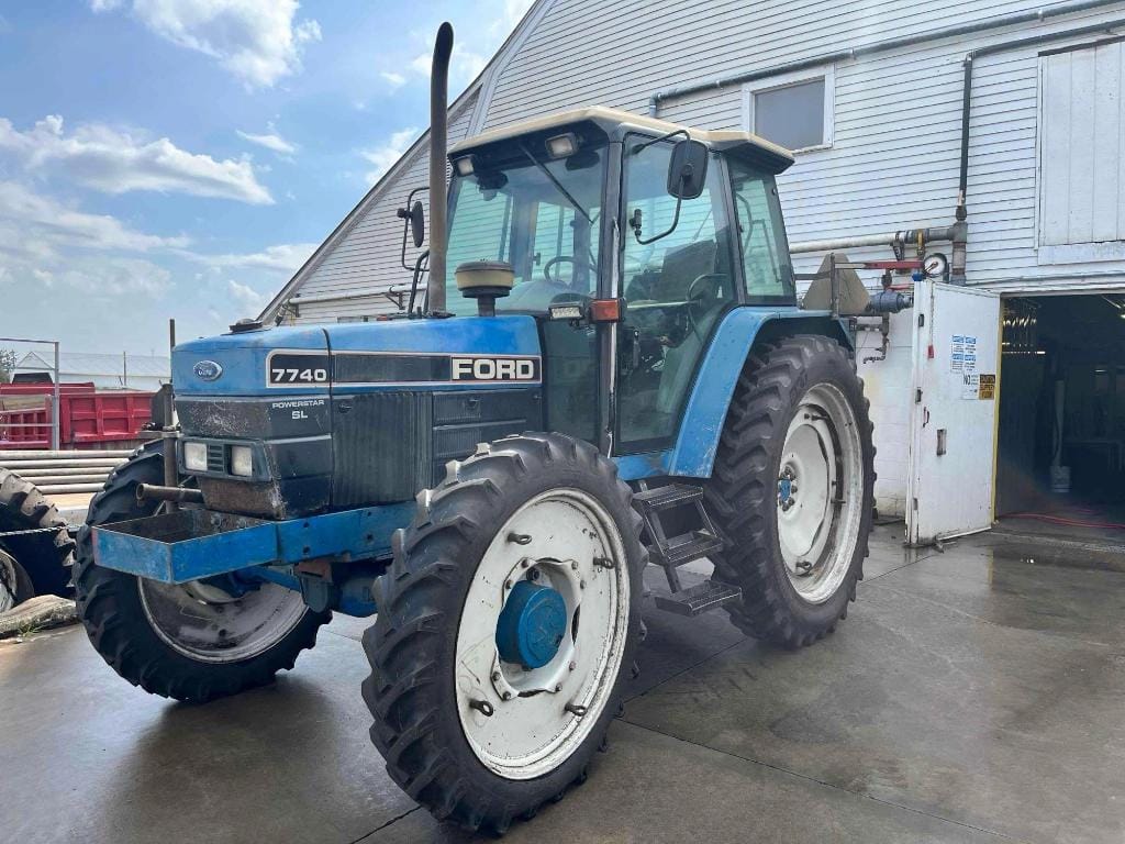 Main image Ford 7740