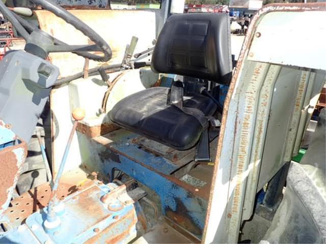Image of Ford 7740 equipment image 4