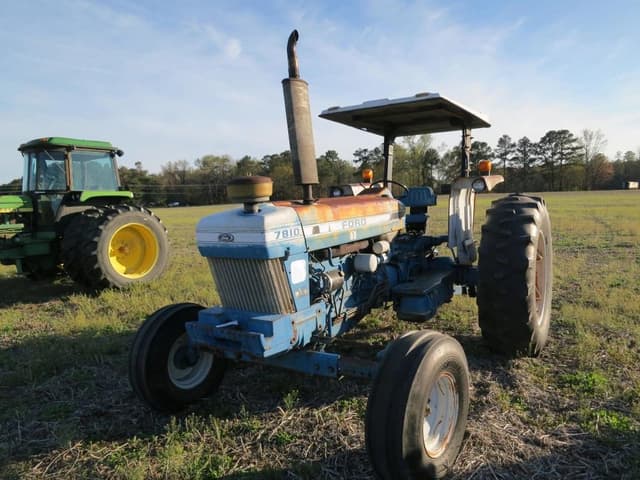 Image of Ford 7810 equipment image 1