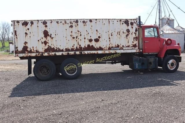 Image of Ford LNT9000 equipment image 3