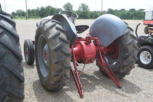 Image of Ford 800 equipment image 1