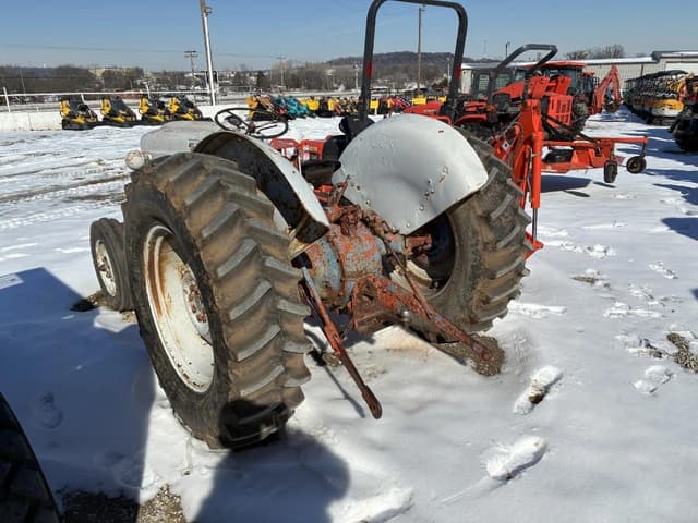 Image of Ford 800 equipment image 3