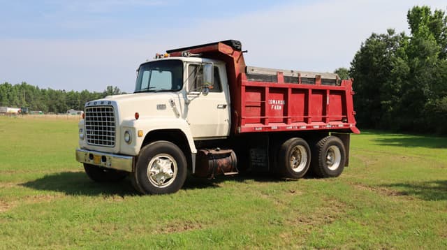 Image of Ford 800 equipment image 2