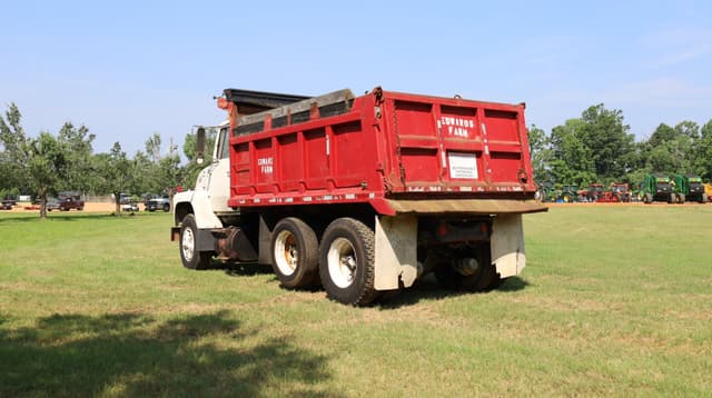 Image of Ford 800 equipment image 4